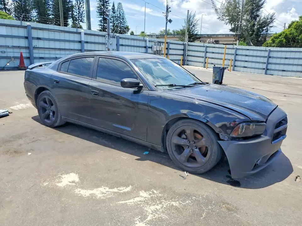2012 DODGE CHARGER SXT  