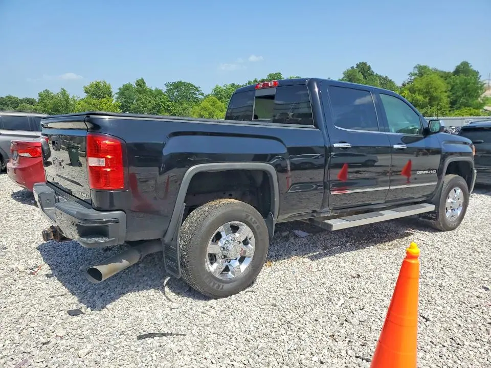 2015 GMC SIERRA K3500 DENALI  