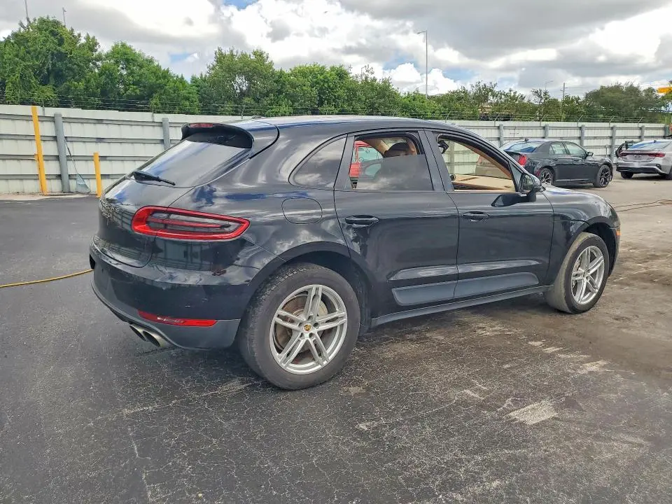 2015 PORSCHE MACAN S  