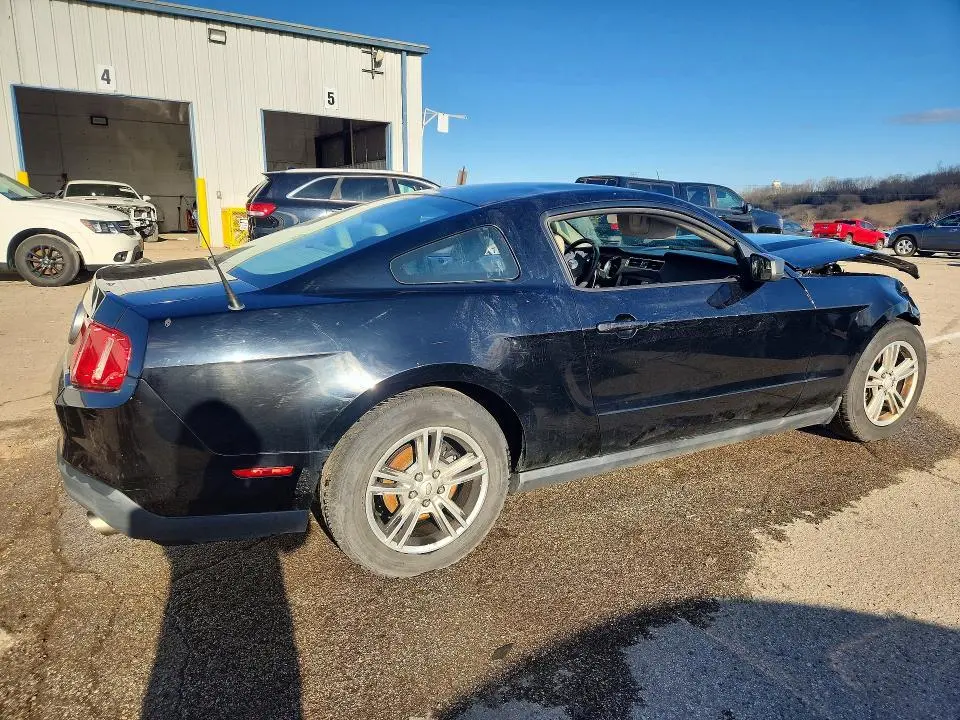 2011 FORD MUSTANG   