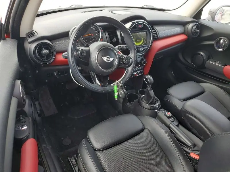 2016 MINI COOPER   
