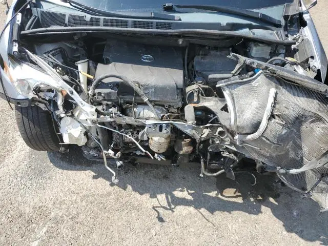 2013 TOYOTA SIENNA XLE  