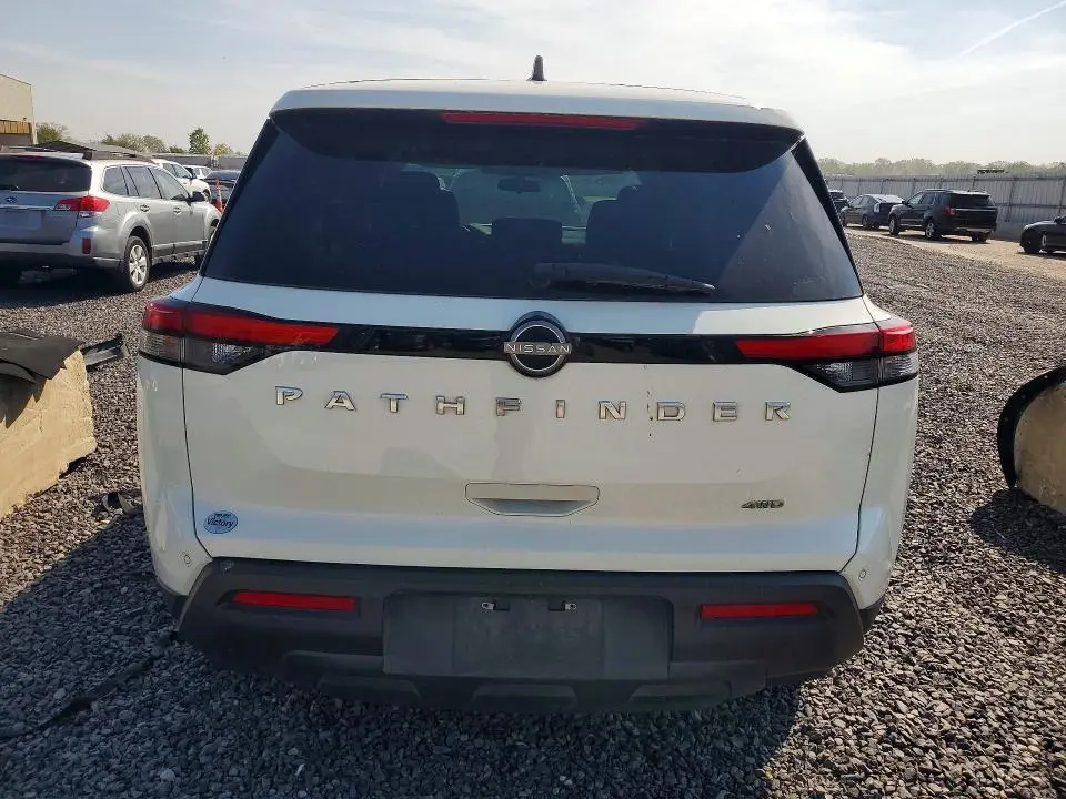 2023 NISSAN PATHFINDER S  