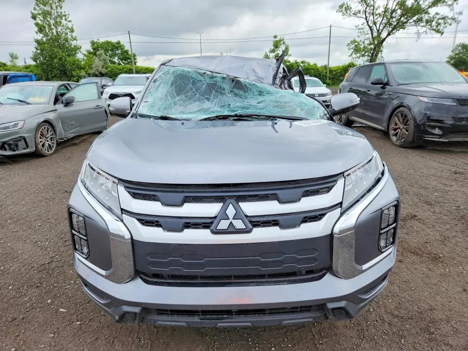 2024 MITSUBISHI RVR SE  