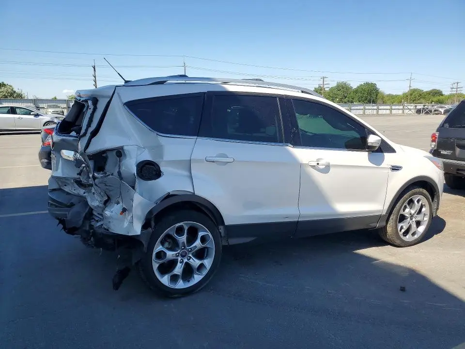 2016 FORD ESCAPE TITANIUM  