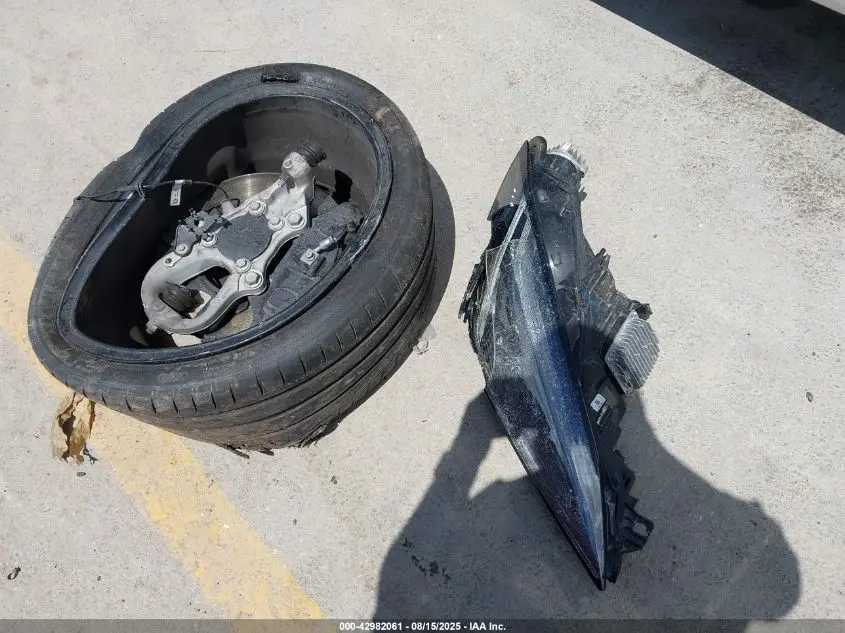 2024 CHEVROLET CORVETTE STINGRAY RWD  2LT