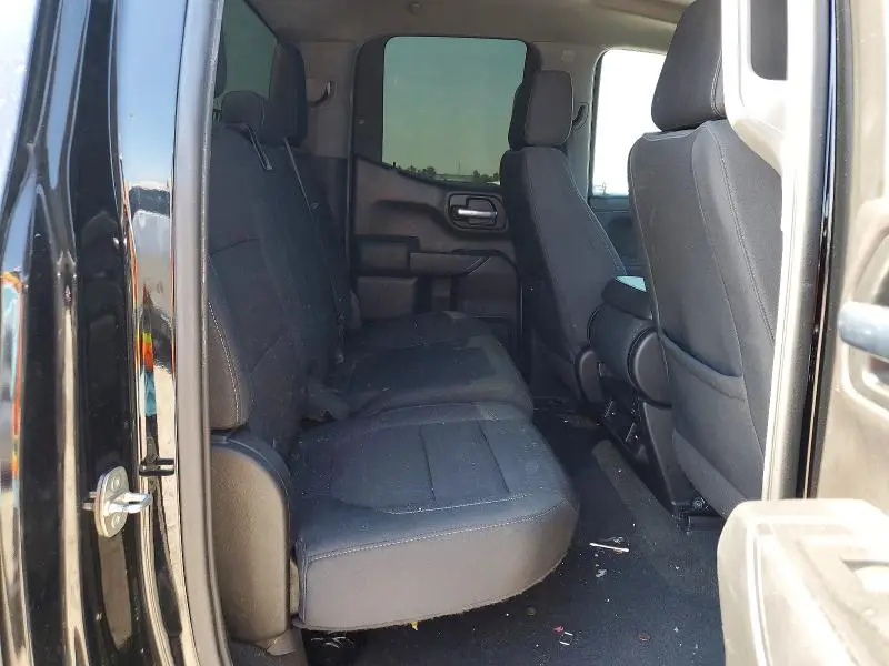 2020 CHEVROLET SILVERADO K1500 LT  