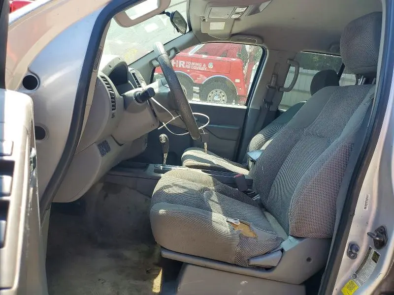 2015 NISSAN FRONTIER SV  