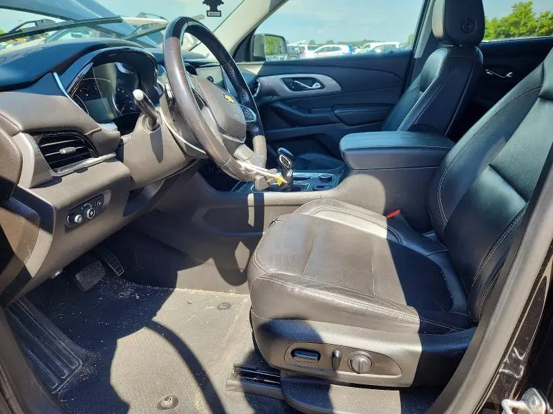 2021 CHEVROLET TRAVERSE LT  
