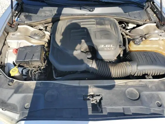 2012 DODGE CHARGER SE  