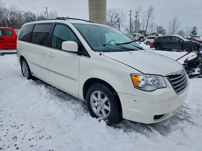 2010 CHRYSLER TOWN & COUNTRY TOURING  