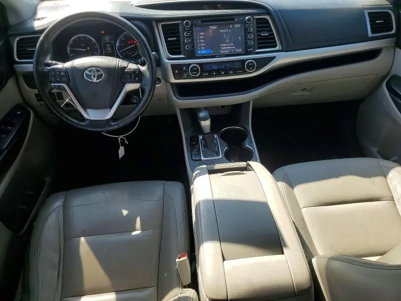 2014 TOYOTA HIGHLANDER XLE  