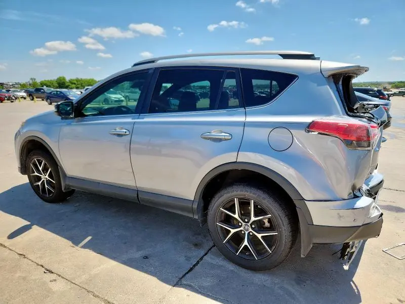 2018 TOYOTA RAV4 SE  