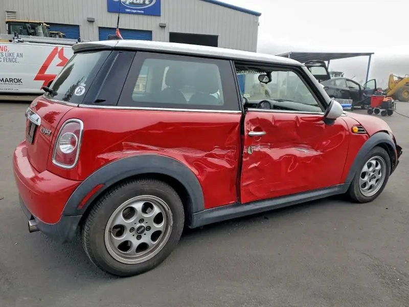 2012 MINI COOPER   