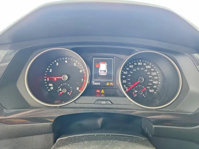 2018 VOLKSWAGEN TIGUAN SE  