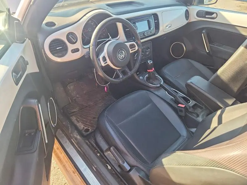 2012 VOLKSWAGEN BEETLE   