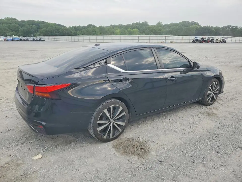 2020 NISSAN ALTIMA SR  