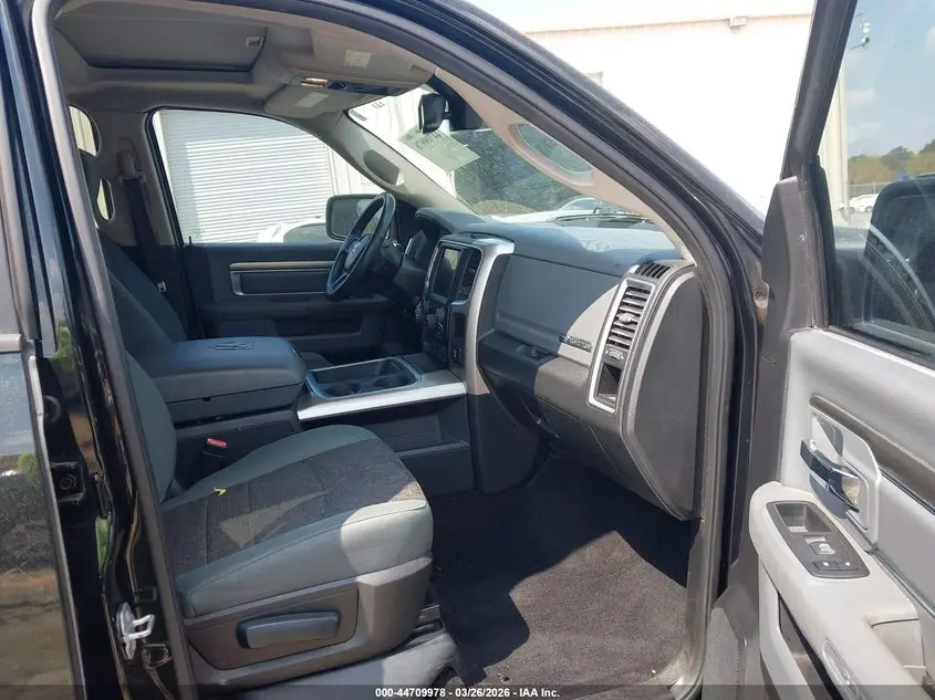 2016 RAM 1500 BIG HORN