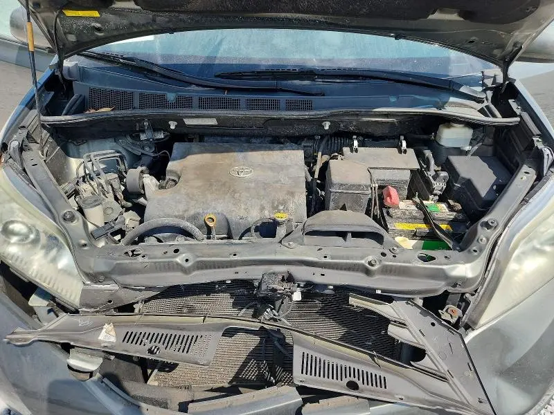 2012 TOYOTA SIENNA XLE 8-PASSENGER  