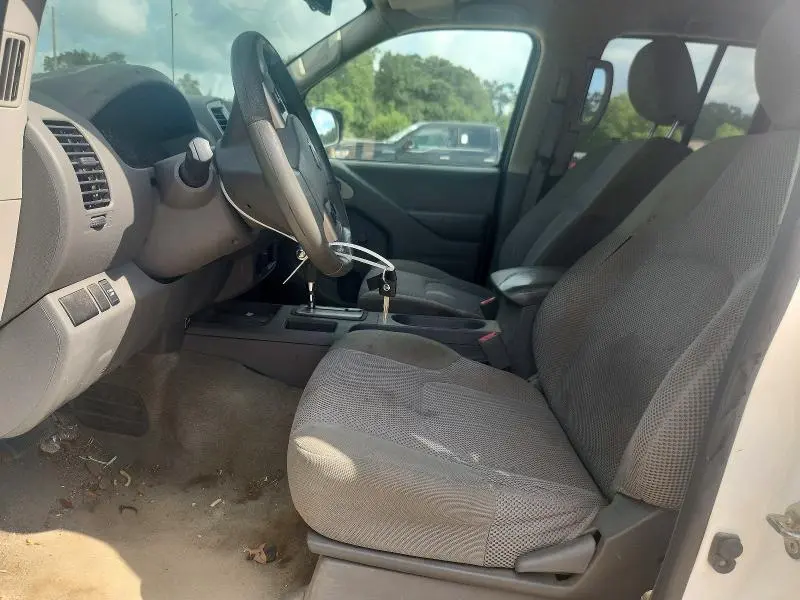 2017 NISSAN FRONTIER S  