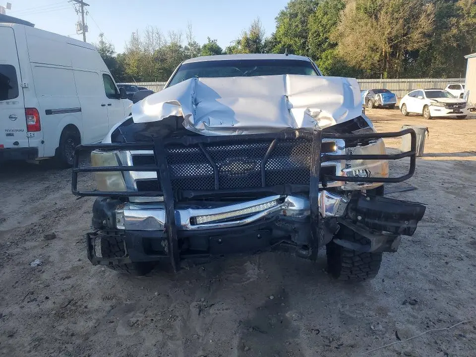 2011 CHEVROLET SILVERADO K1500 LT  