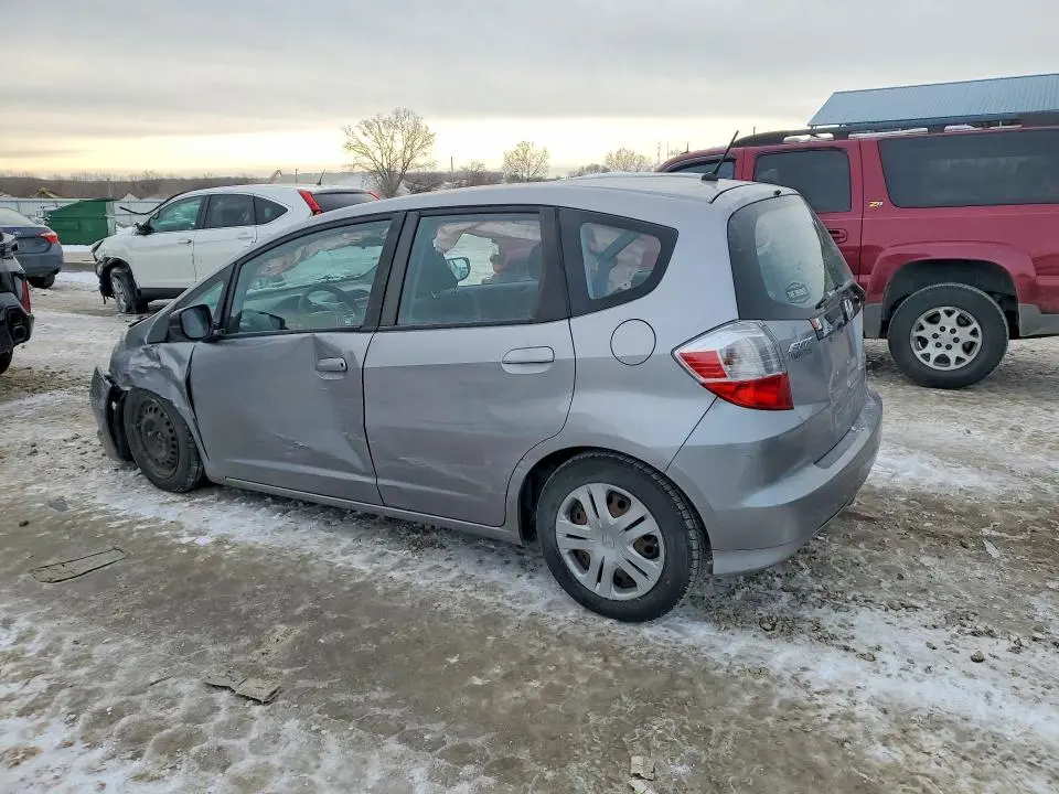2010 HONDA FIT   