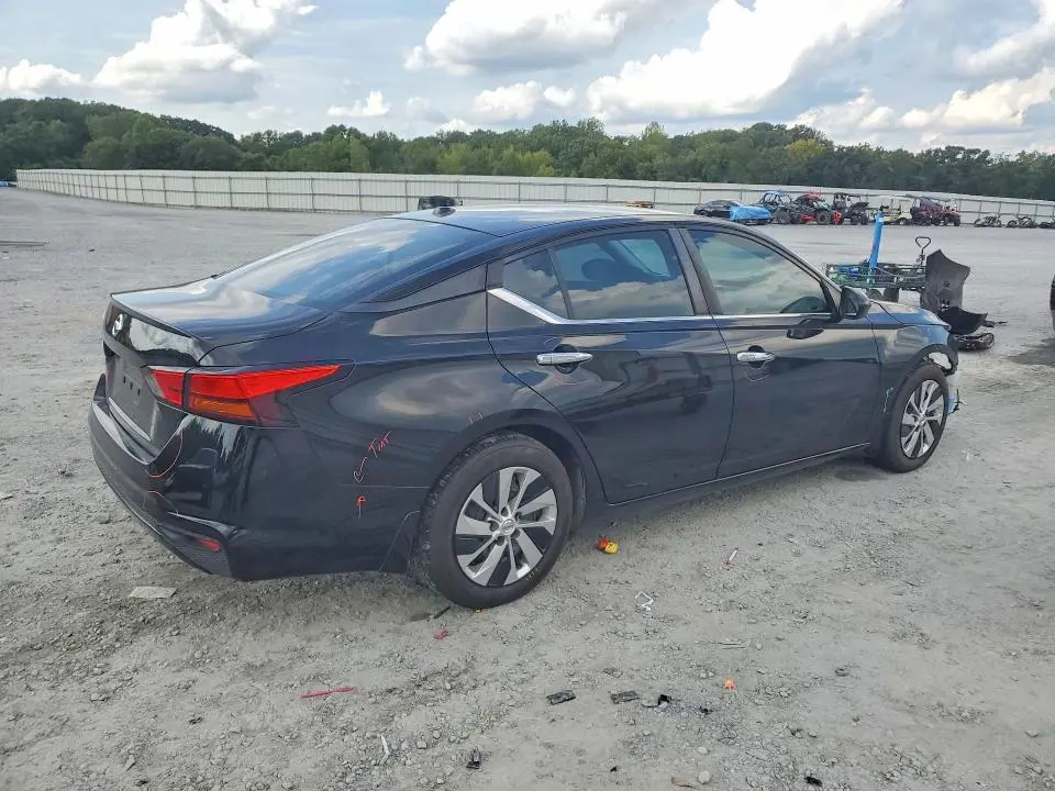 2019 NISSAN ALTIMA S  
