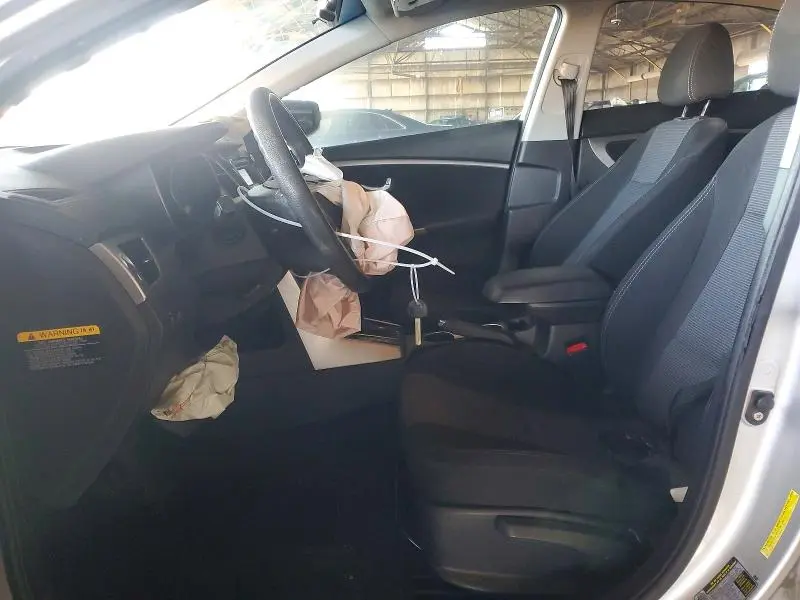 2013 HYUNDAI ELANTRA GT BASE  