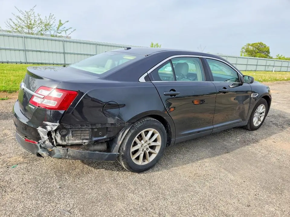 2015 FORD TAURUS SE  