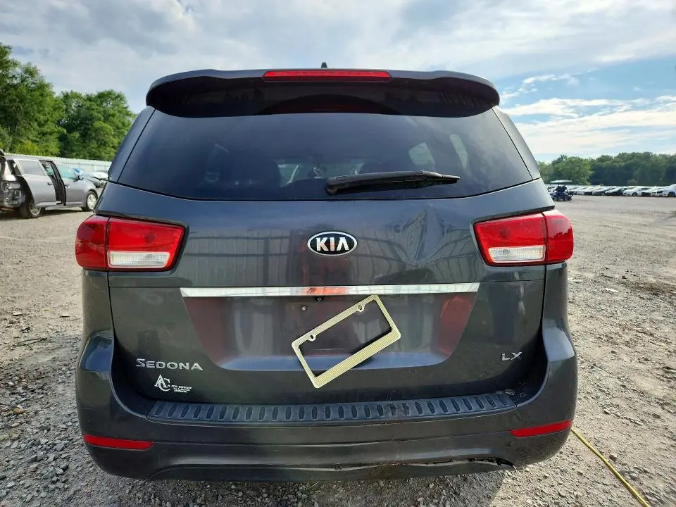2015 KIA SEDONA LX  