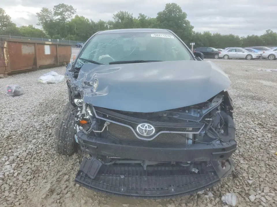 2016 TOYOTA COROLLA LE PLUS  
