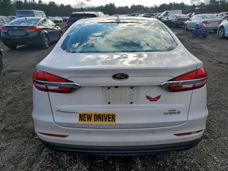 2019 FORD FUSION SE  