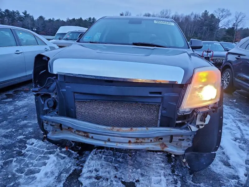 2013 GMC TERRAIN SLE  