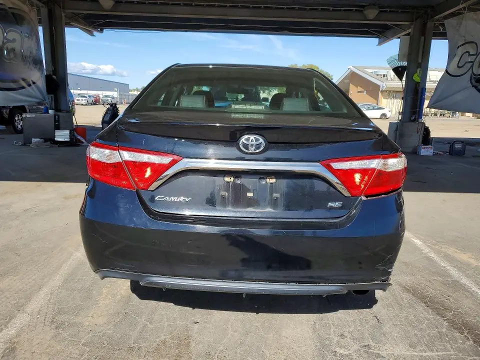 2017 TOYOTA CAMRY SE  