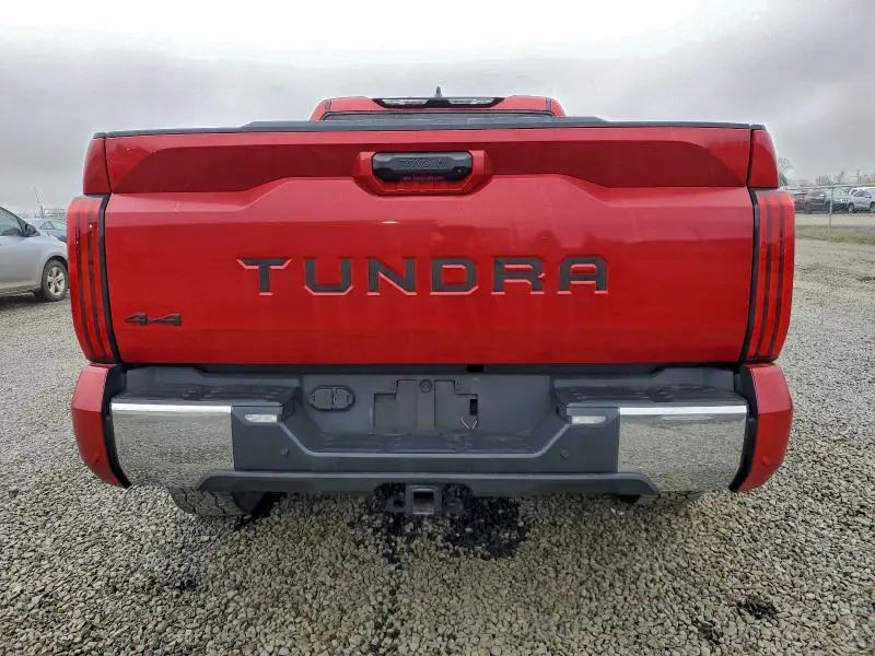 2022 TOYOTA TUNDRA CREWMAX SR5  