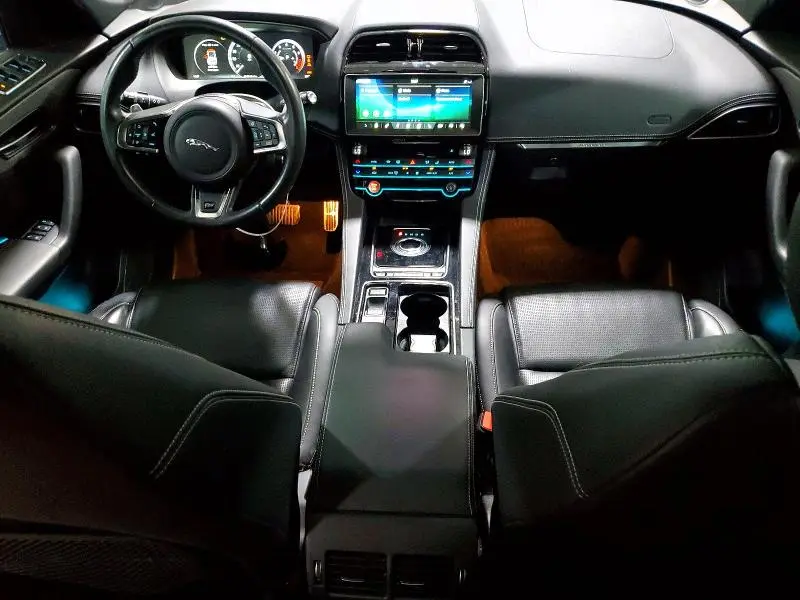 2018 JAGUAR F-PACE S  
