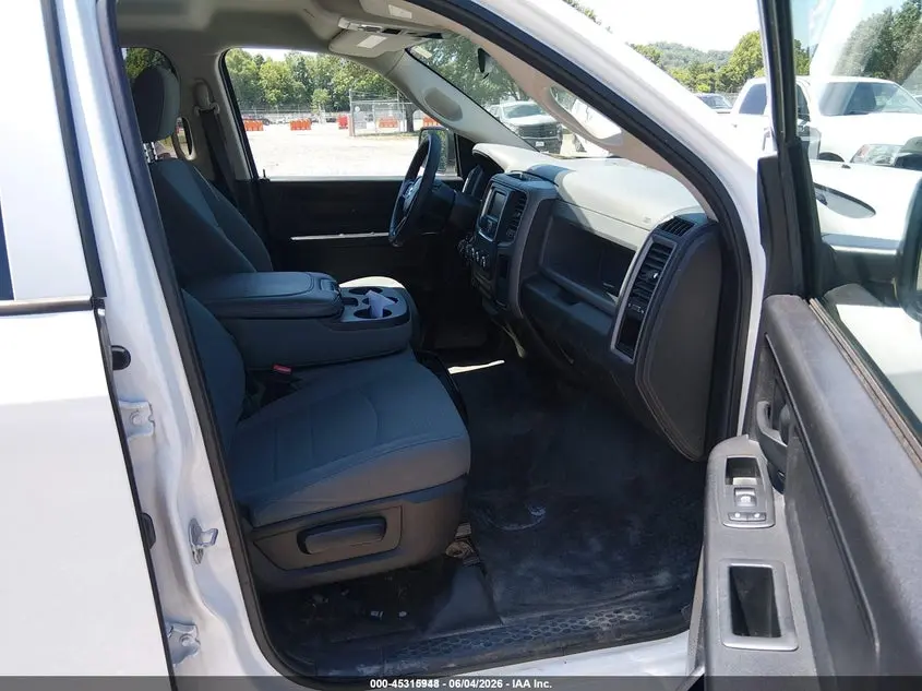 2018 RAM 1500 TRADESMAN  4X2 5'7 BOX