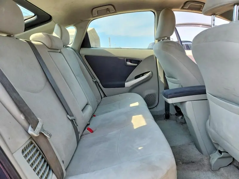 2010 TOYOTA PRIUS II  