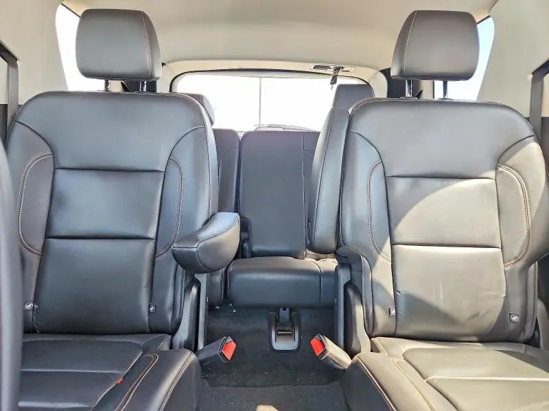 2021 CHEVROLET TRAVERSE LT  
