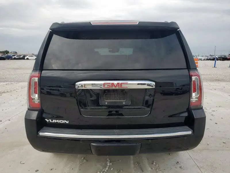 2017 GMC YUKON DENALI  