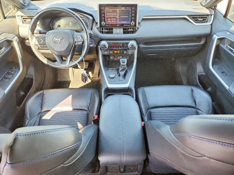 2019 TOYOTA RAV4 XSE  
