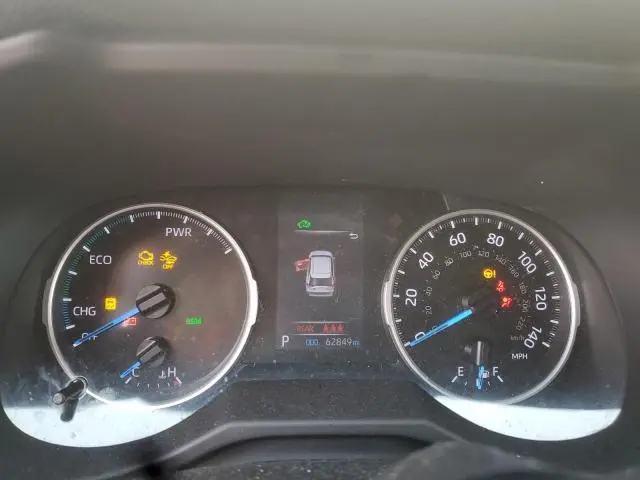 2021 TOYOTA RAV4 LE  