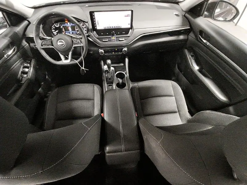 2023 NISSAN ALTIMA SV  