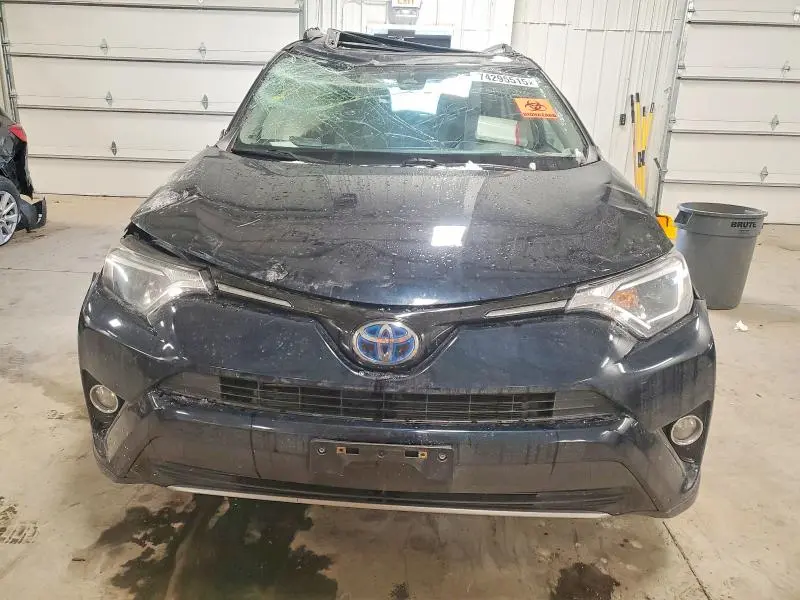 2017 TOYOTA RAV4 HV LE  