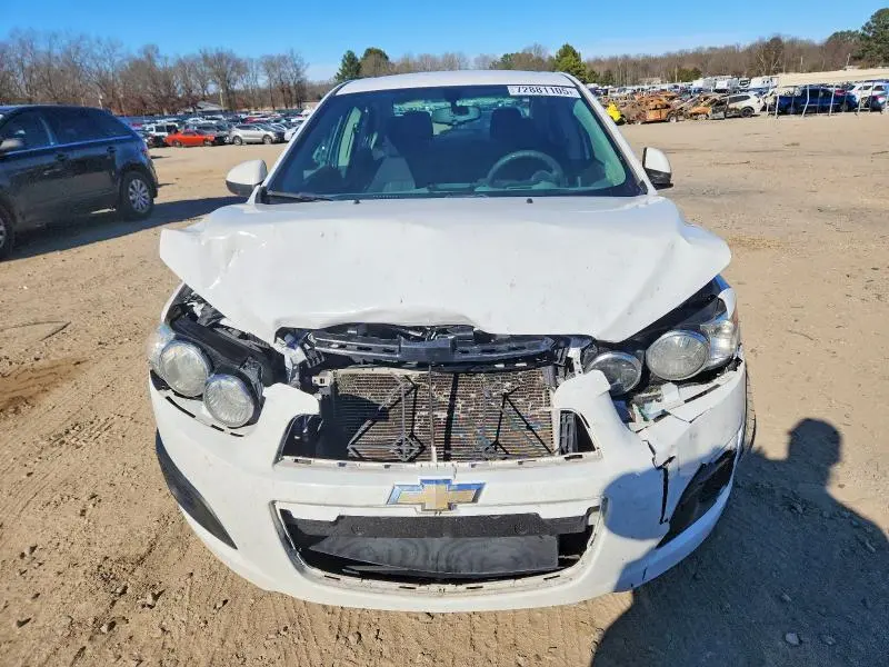 2015 CHEVROLET SONIC LT  