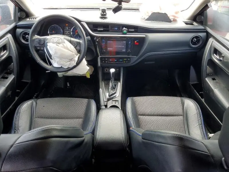 2018 TOYOTA COROLLA SE  