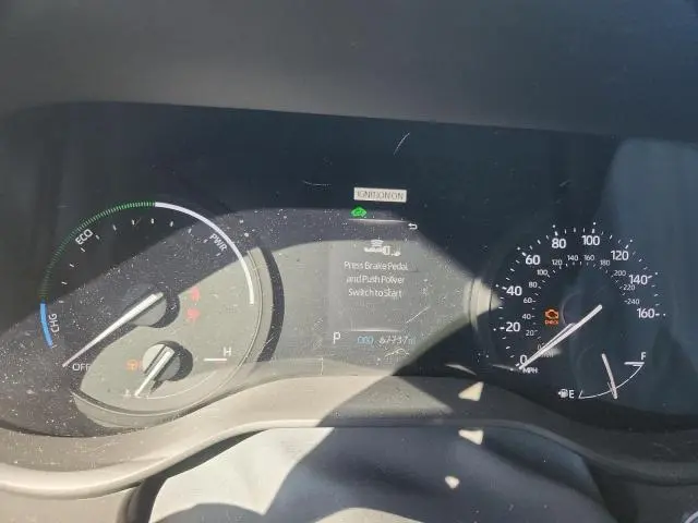 2022 TOYOTA SIENNA LE  