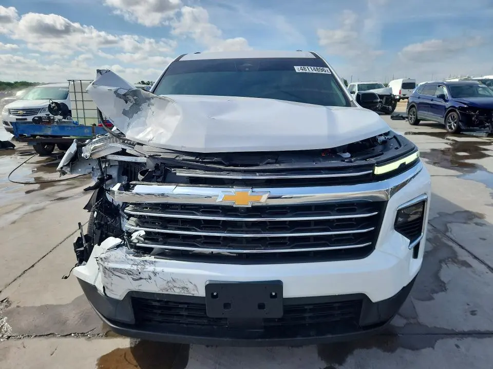 2024 CHEVROLET TRAVERSE LT  