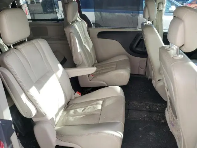 2013 CHRYSLER TOWN & COUNTRY TOURING L  