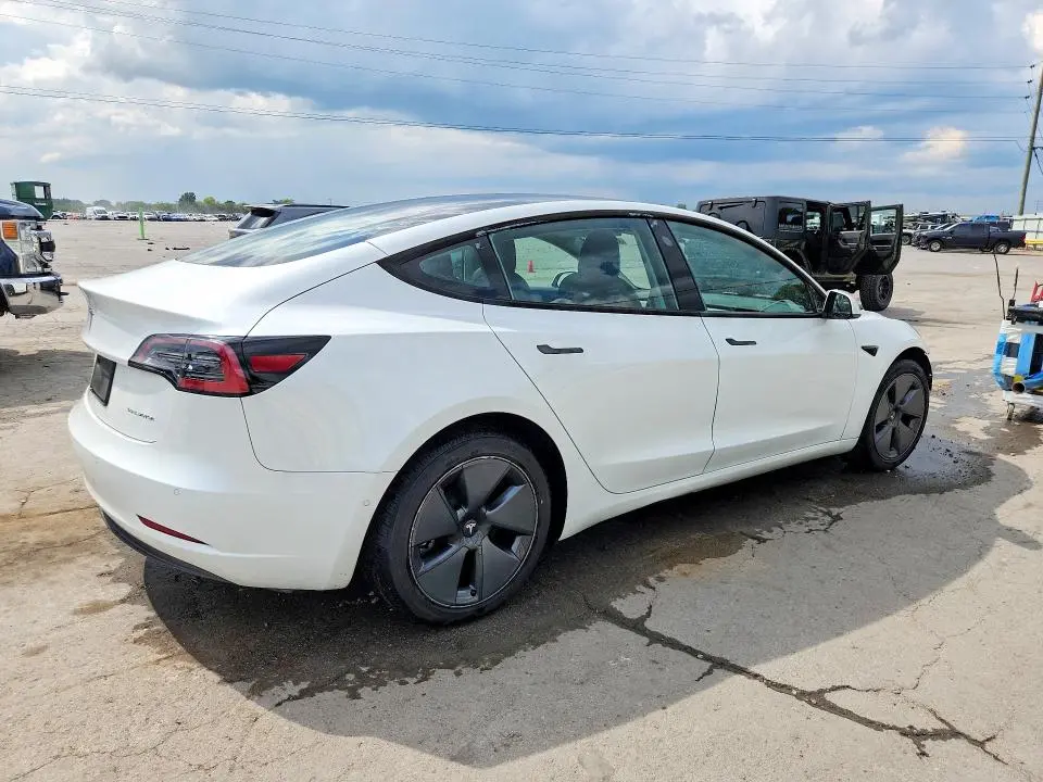2021 TESLA MODEL 3   